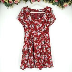 Love Sadie Red Ditsy Floral Short Sleeve Fit and Flare Dress Medium NWT